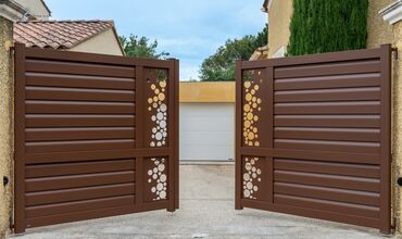 Les portails ALU &agrave;&nbsp;ST JEAN D'ILLAC